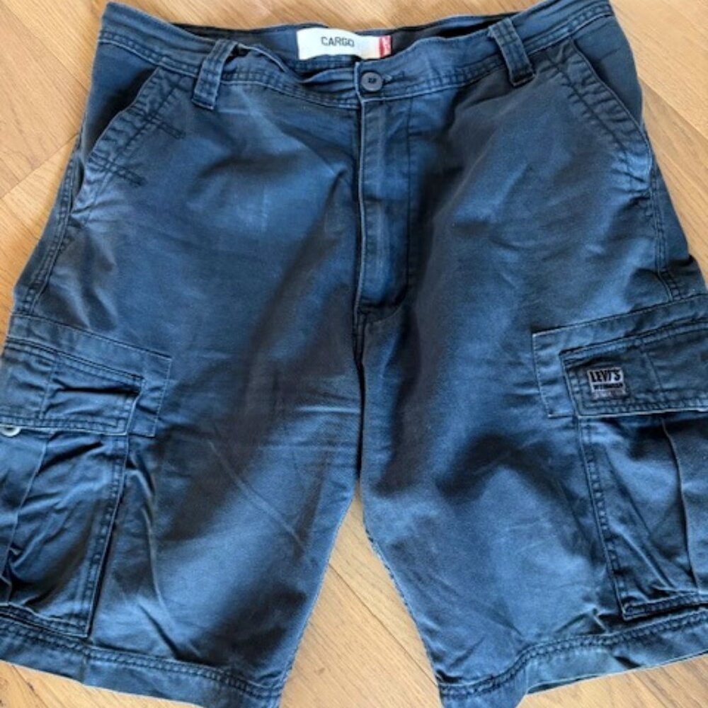 Levis Cargo Short Navy Blue Size 36